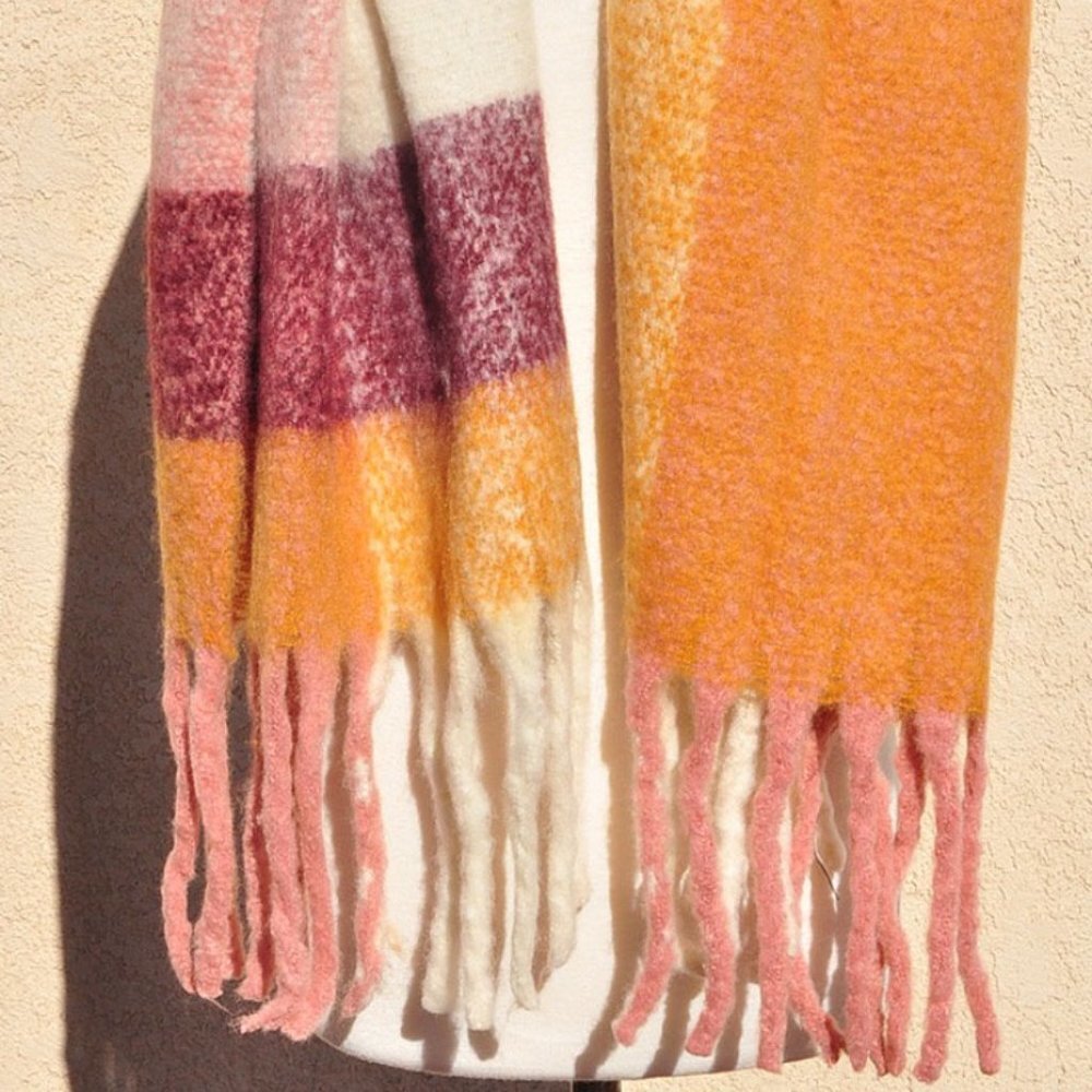 NEW Giant Checker Plaid Winter Boucle Oblong Fringe Cozy SOFT Oversize Scarf - Picture 5 of 8